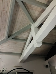 Photo n°20 de S.P.V - Chalets en bois à Rochetrejoux (Atelier de menuiserie)