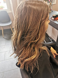 Photo n°8 de Cizo Coiffure à Oye-et-Pallet (Salon de coiffure)