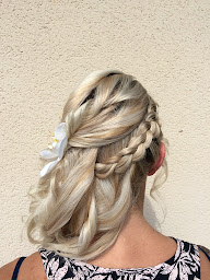 Photo n°16 de Brillante coiffure à Montaigut-sur-Save (Salon de coiffure)