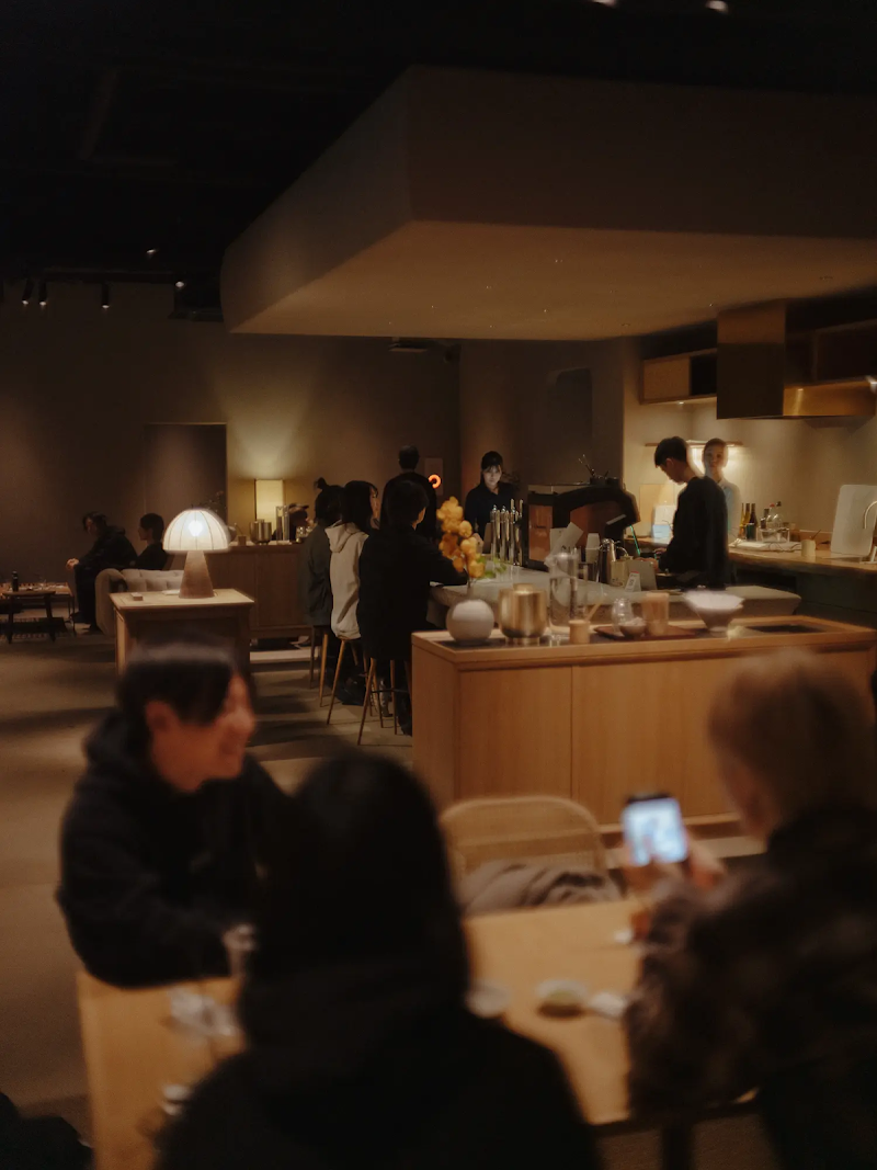 SKIFF カフェバー