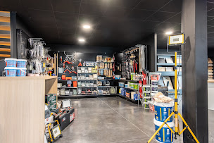 Photo n°7 de HéméraColor Comptoir de l'Ours à Gonfreville-l'Orcher (Magasin d'outillage)