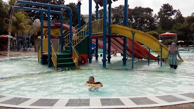 Photos of Shelter Kolam Renang Yasmin