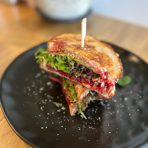 Trader & Co. Cafe by null