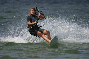 Photo n°7 de BOOSTER-KITE à Port-Saint-Louis-du-Rhône (Club de sport)
