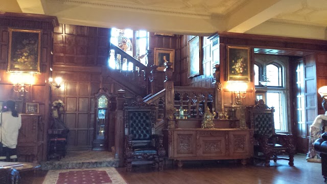 Thornewood Castle Bed and Breakfast