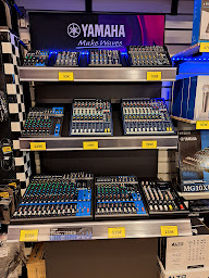 Photo n°15 de IES LAVAL à Laval (Service de location de matériel de soirée)