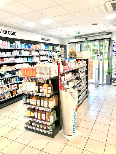 PHARMACIE KHIN