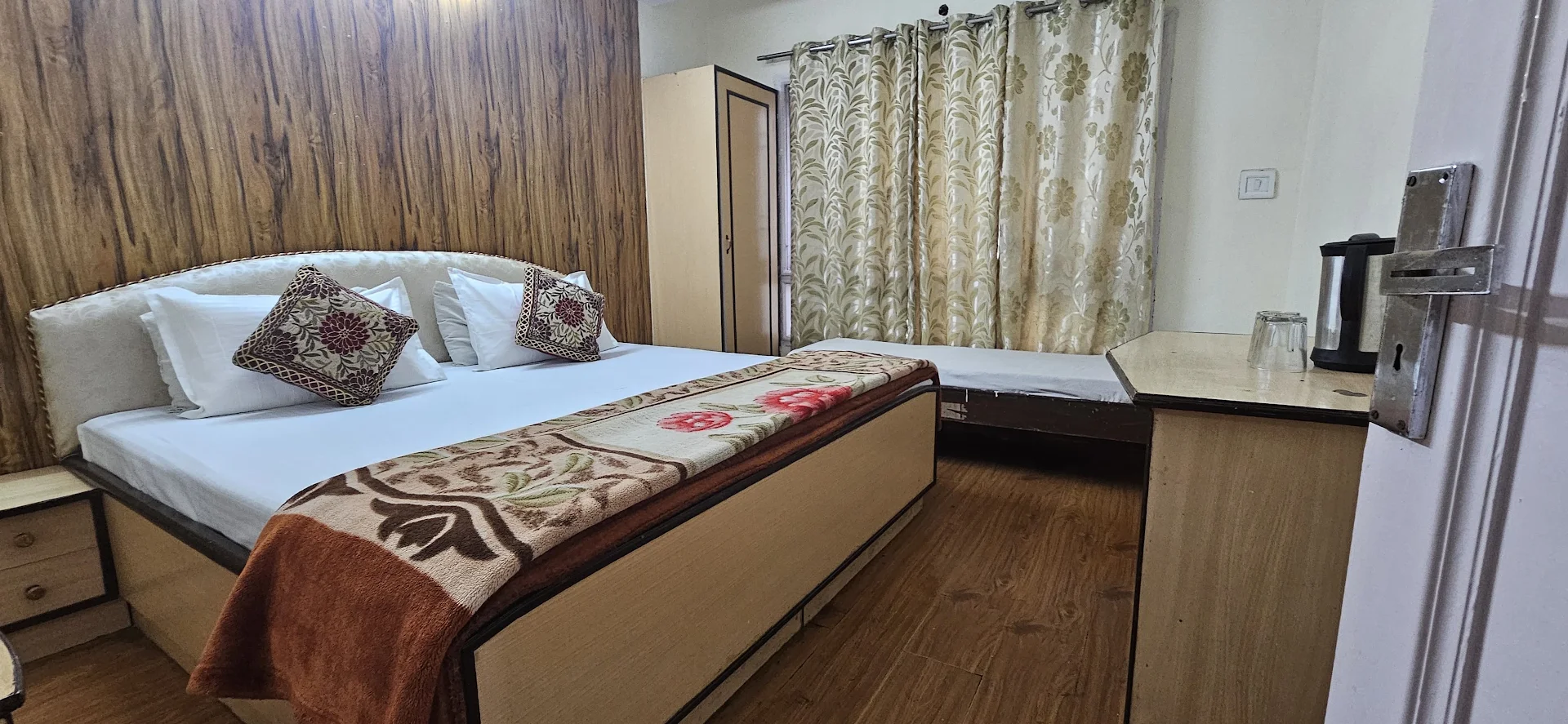 Hotel shalimar