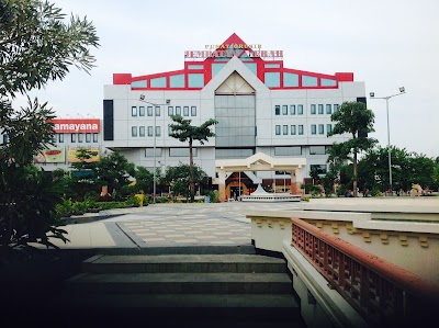 Photos of Jembatan Merah Plaza