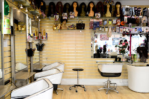 Photo n°8 de BEAUTY CHIC à Paris (Salon de coiffure)