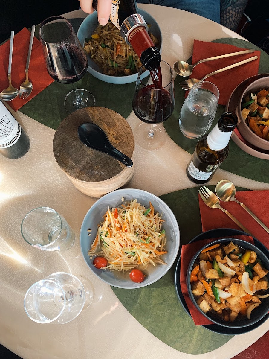 Ukulele Thai Bar & Food — photo 2