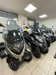 Photo n°6 de Cycleurope Tours, concessionnaire motos Voge Piaggio Vespa Aprilia Keeway Orcal Fb mondial Rieju Sherco à Tours (Concessionnaire de motos d'occasion)