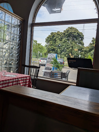 Walters & Neptunes Restaurant - Thumbnail