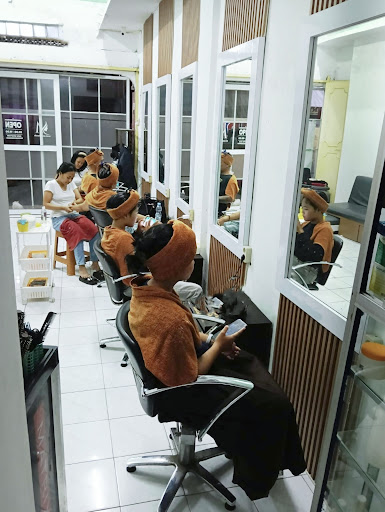 Monasalon,sulam alis &spa