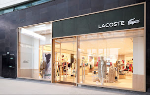 Photo n°1 de Lacoste Sables d'Olonne Ylium à Les Sables-d'Olonne (Magasin de vêtements pour femmes)