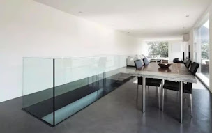 Photo n°1 de Sud Miroiterie - Verre sur mesure - Double Vitrage | Bris De Glace - Vitre Cassée - fenêtre cassée à Alès (Menuisier)