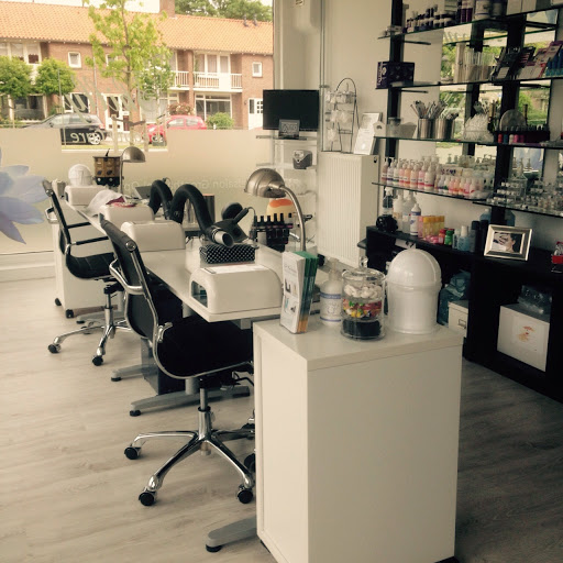 Shilly Beauty Care - Nagelsalon Shop Opleidingen - Thumbnail