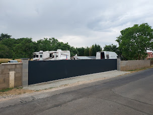 Photo n°8 de Aire privée Les Romains à Rom (Terrain pour camping-cars)