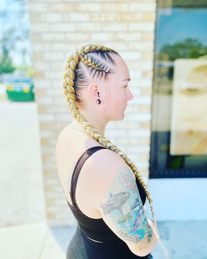 Amie’sAfrican Hair Braiding - Thumbnail