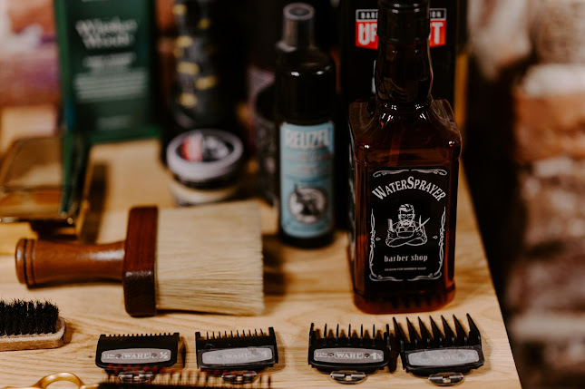 Barber House Golden Cut - Salon fryzjerski