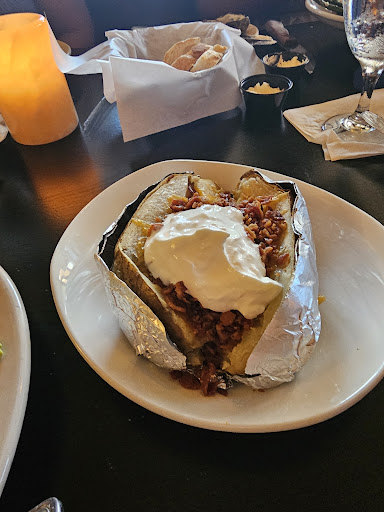 Dario's Steakhouse & Seafood - Thumbnail
