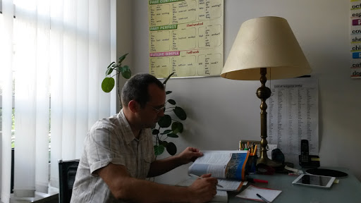 VEGA AKADEMIA JĘZYKÓW OBCYCH