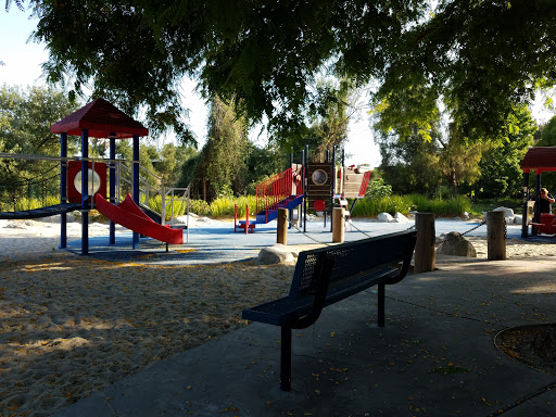 Pinecrest Park - Visual