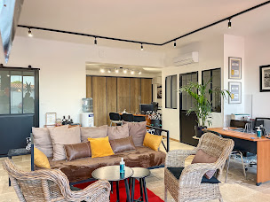 Photo n°6 de Agence de l'Étang Immobilier à Berre-l'Étang (Agence immobilière)