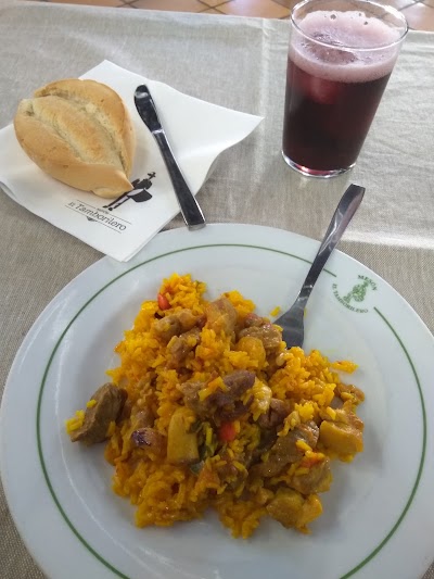 Photos of Mes&oacute;n El Tamborilero