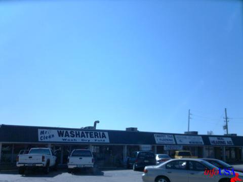 Mr. Clean Washateria & Laundromat