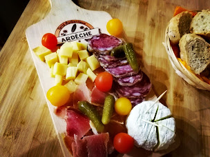 Photo n°33 de Le Temps Suspendu 07 à Saint-Pierreville (Restaurant)