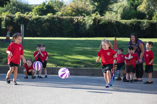 Swing Gate School - Visual