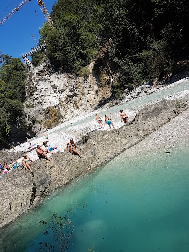 Cascate Di Crosis