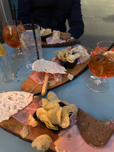 Viola Caffé - Visual