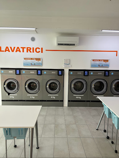 Lavapiù Cavallasca - Lavanderia Self Service