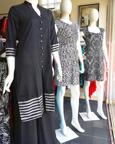 Photos of Bee Fashion Store