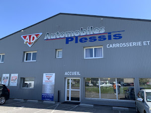 Photo n°1 de AD Carrosserie et Garage Expert AUTOMOBILES PLESSIS à Sarceaux (Atelier de carrosserie automobile)