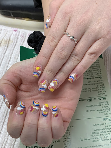 http://www.hollywoodnailsyork.co.uk/