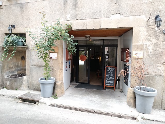 Les Tables de la fontaine