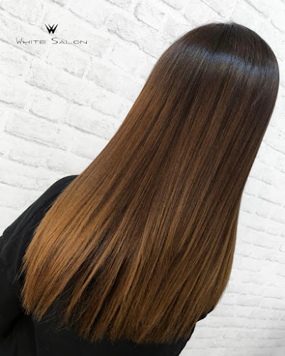 Comentarii opinii despre White Salon