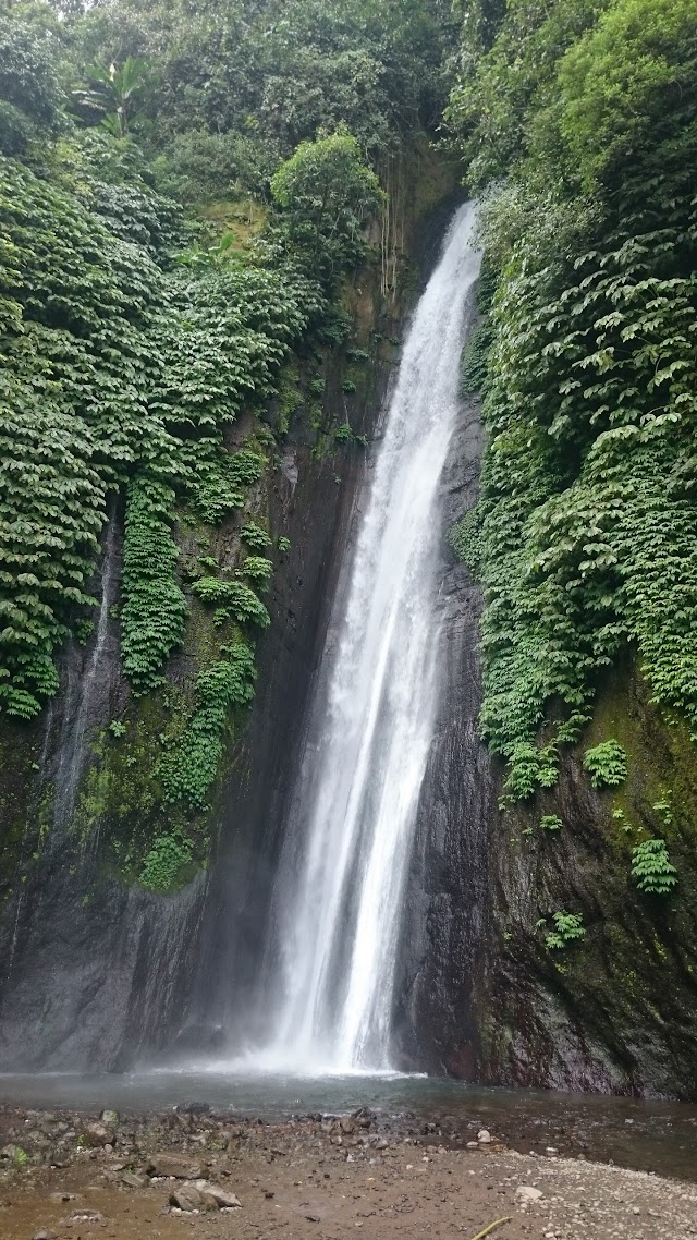 Munduk Waterfall Parking