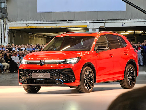 Wolfsburg VW Eingang 50a