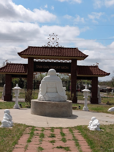 Giac Quang Buddhist Temple - Thumbnail