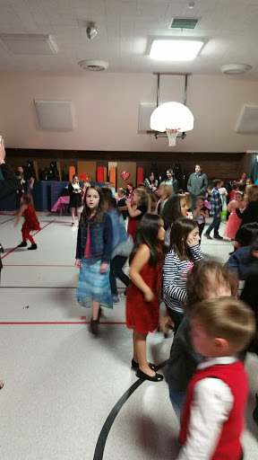 Pinewood Elementary School - Thumbnail