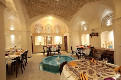 Photos of Kashan Mahinestan Raheb Hotel