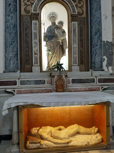 Photos of Saint Catherine Cathdral