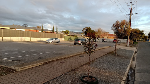 Free 24hr Parking - Thumbnail