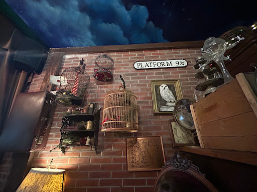 Moon & Sons - Thumbnail