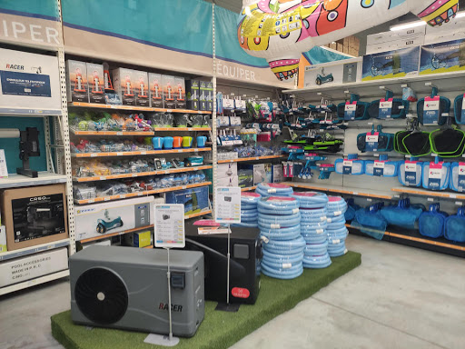 Photo de Cash Piscines à Beauvoir-sur-Niort (79360)