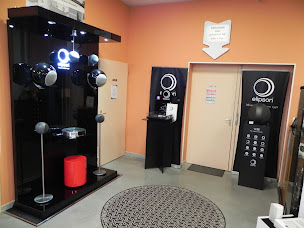 Photo n°15 de Philip Man à Marmande (Magasin de matériel Hi-Fi)